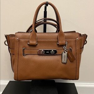 Coach Swagger 27 Turnlock 2way Bag